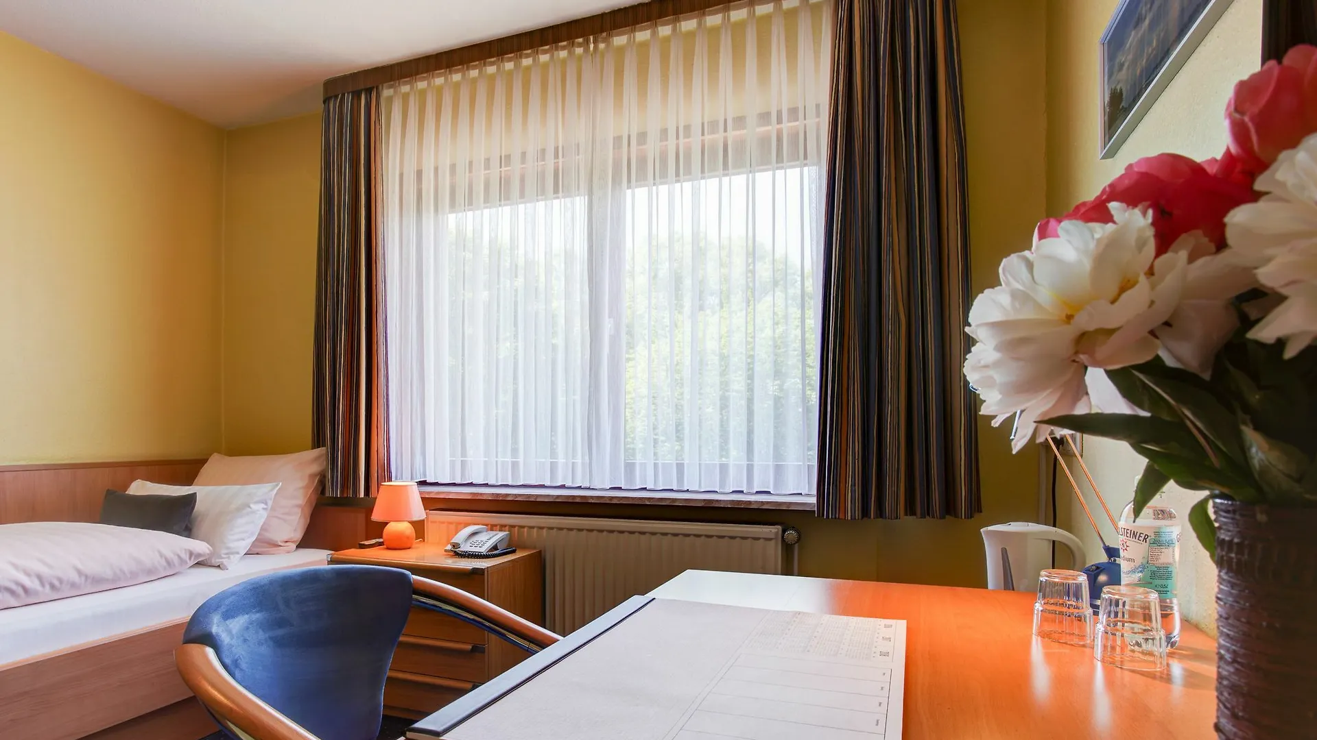 Hotel Elbinsel Free Parking 3*, Hamburg Germany