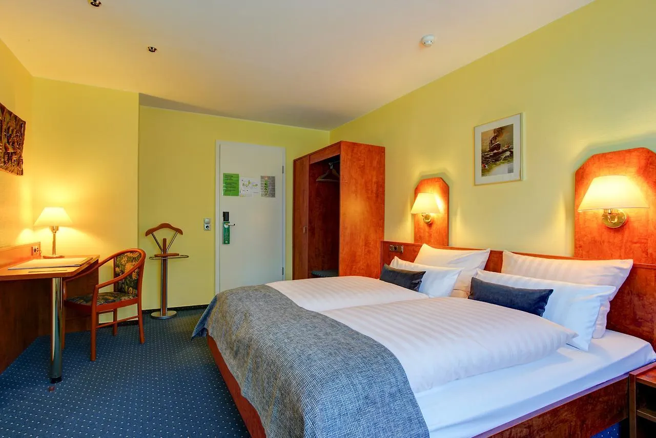 ***  Hotel Elbinsel Free Parking Germany