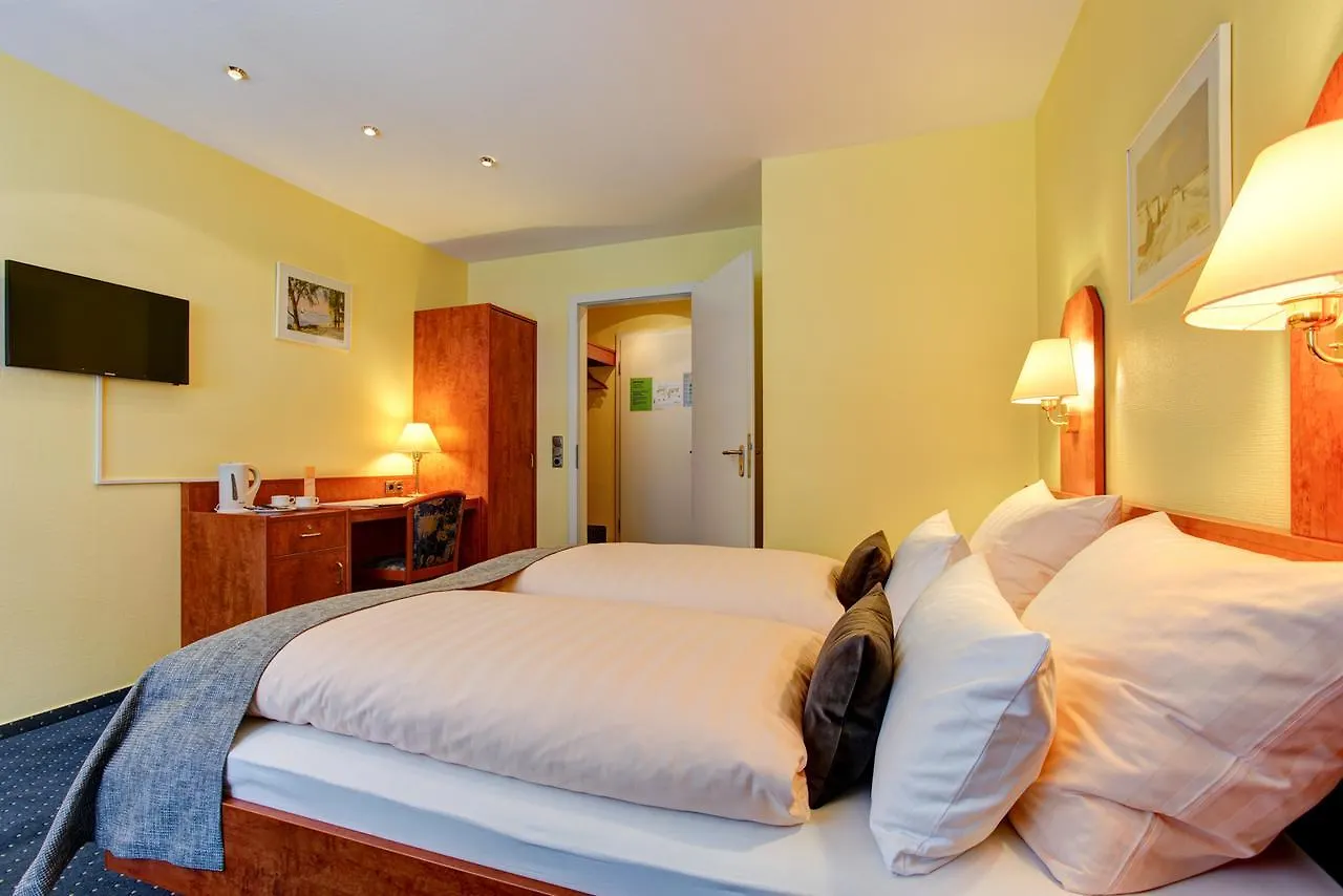 Hotel Elbinsel Free Parking  Hamburg