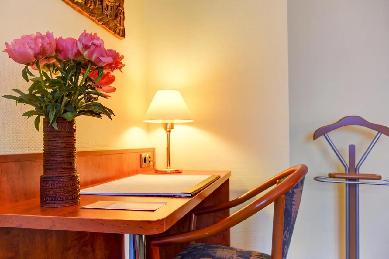 Hotel Elbinsel Free Parking 3*, Hamburg Germany