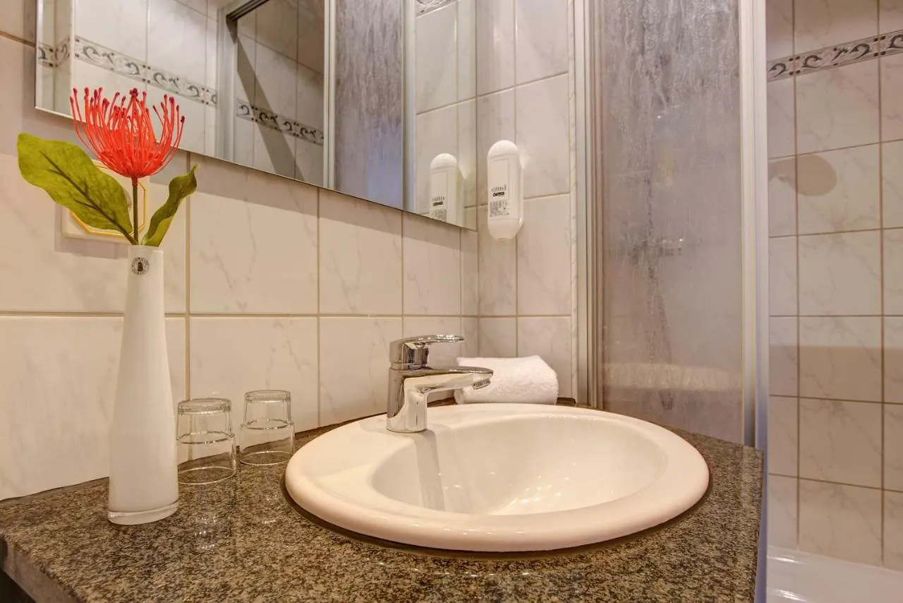 Hotel Elbinsel Free Parking 3*, Hamburg Germany